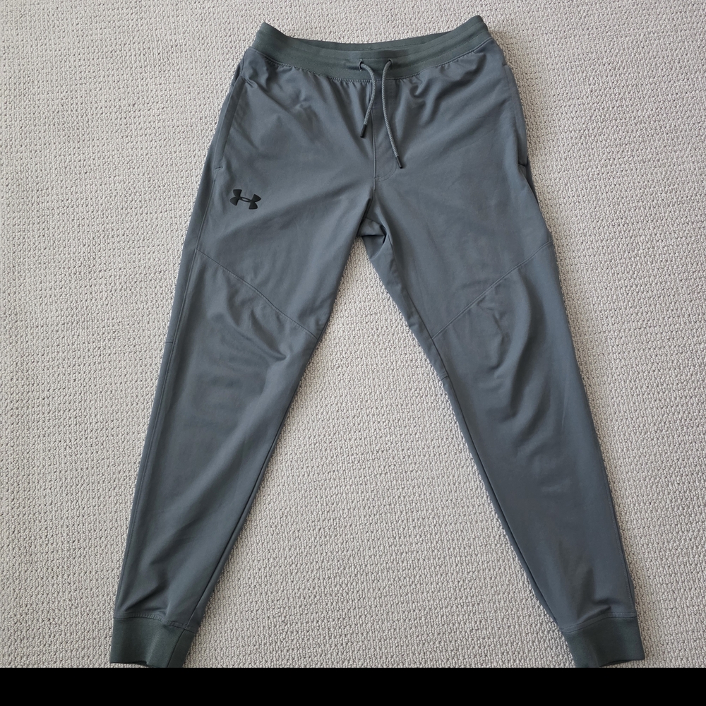 MENS Under Armour HeatGear Fitted Sweatpants LARGE
